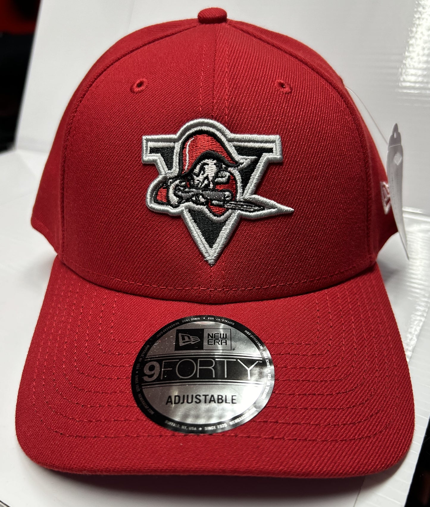 CASQUETTE ROUGE LOGO CLASSIQUE COULEUR