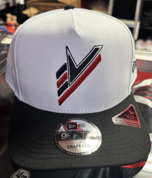 CASQUETTE LOGO V (RÉTRO)