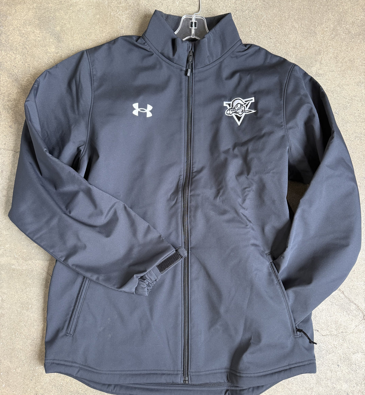 MANTEAU NOIR LOGO ARGENT (UNDER ARMOR) -25% RABAIS
