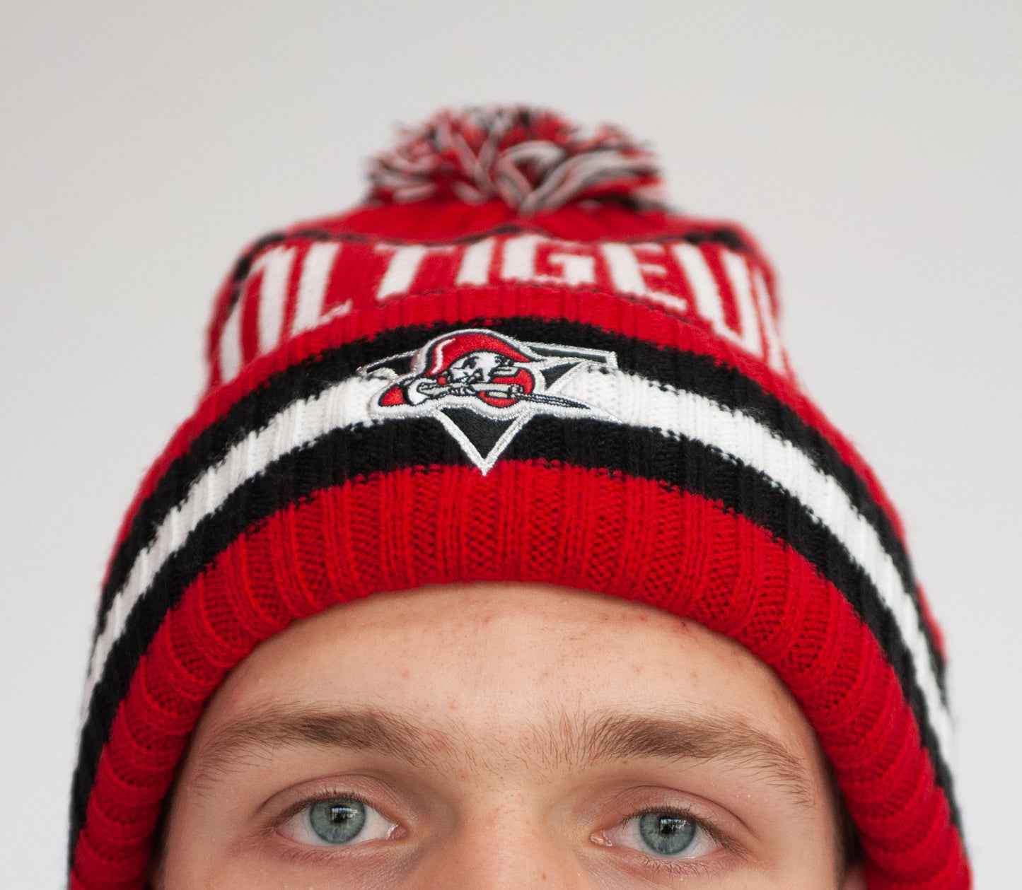 TUQUE ROUGE VOLTIGEURS BLANC